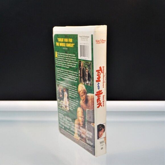 Tom and Huck VHS 1996 Clamshell Walt Disney Movie Jonathan Taylor Thomas - Picture 3 of 5